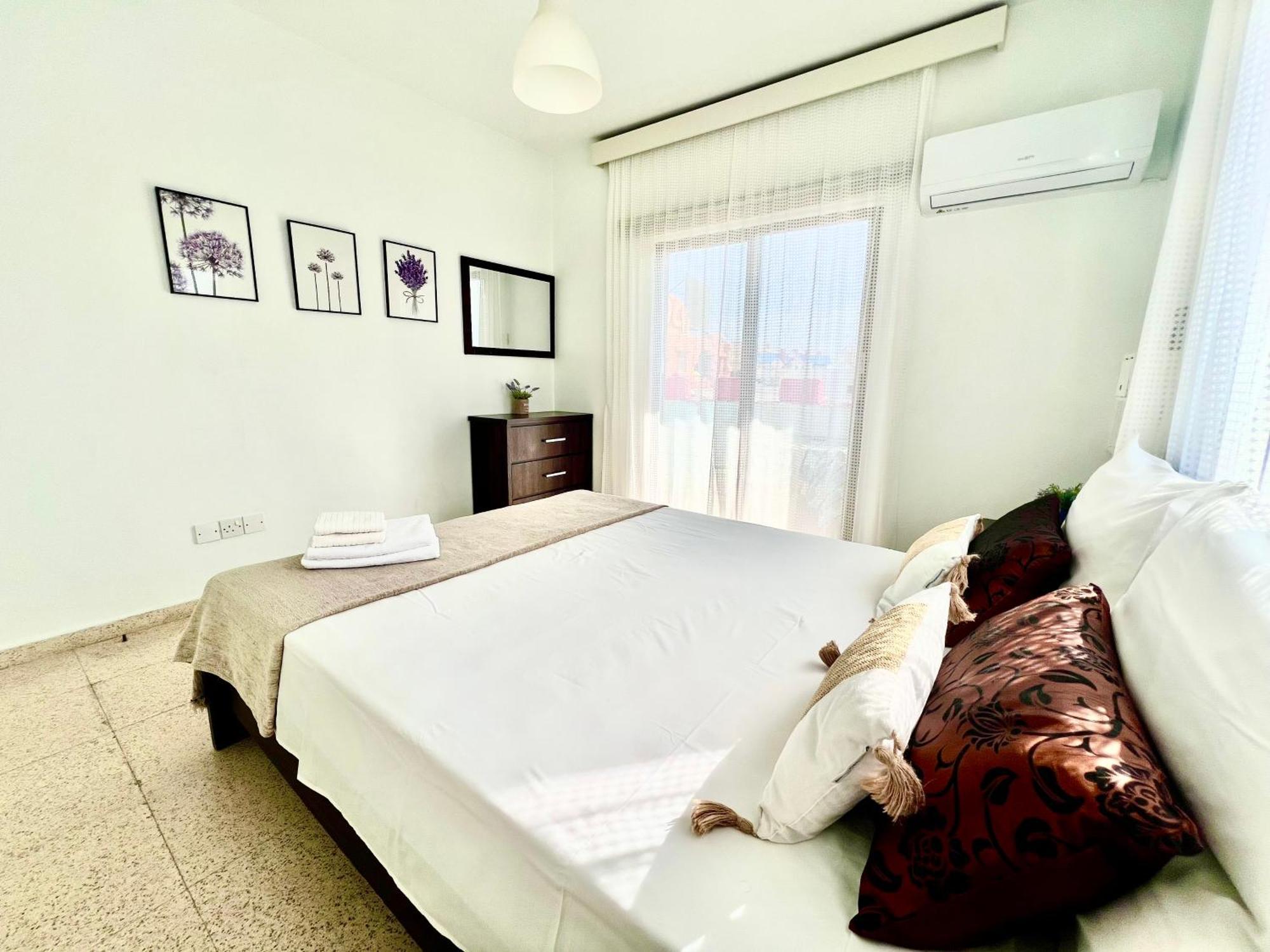 Apt On The Street Of Bars&Nightclubs In Ayia Napa 11 Apartment Exterior photo